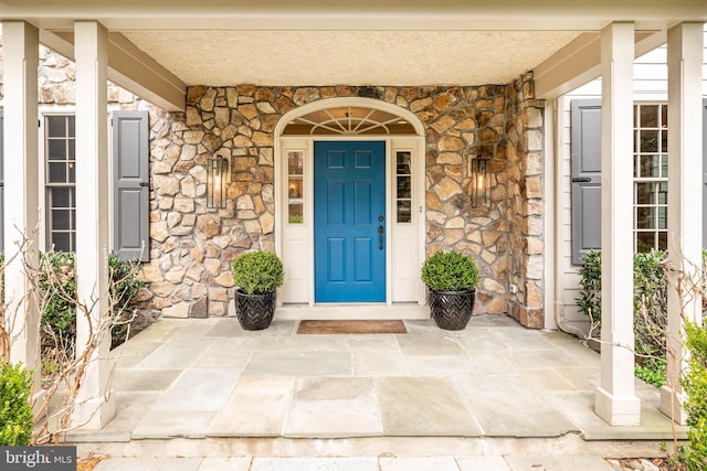 607 Newtown Rd, Berwyn, PA 19312 - entrance to property with stone siding