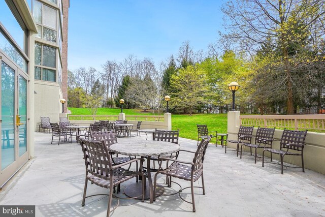 2901 S Leisure World Blvd Unit 133, Silver Spring, MD 20906 - view of patio