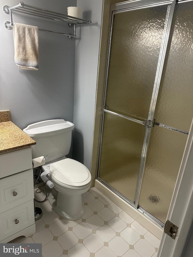 42 Rebecca Ct, Ewing, NJ 08628 - full bath with vanity, toilet, and a stall shower