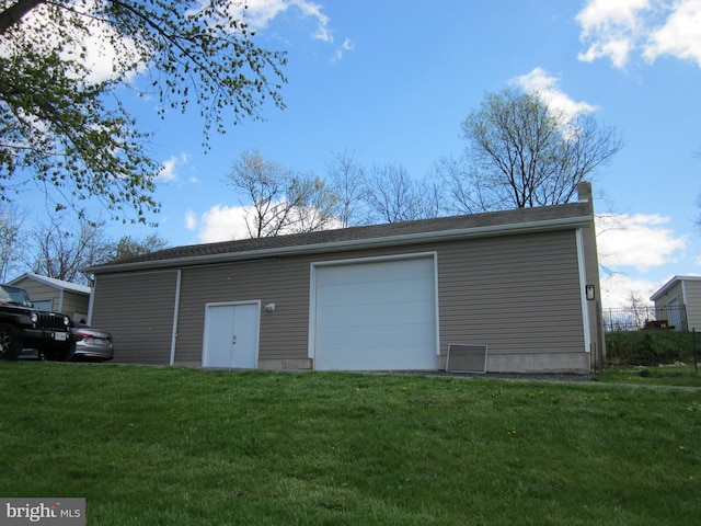 1671 Fravel Rd, Woodstock, VA 22664 - view of detached garage