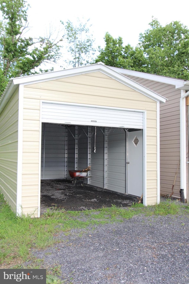 1671 Fravel Rd, Woodstock, VA 22664 - view of garage