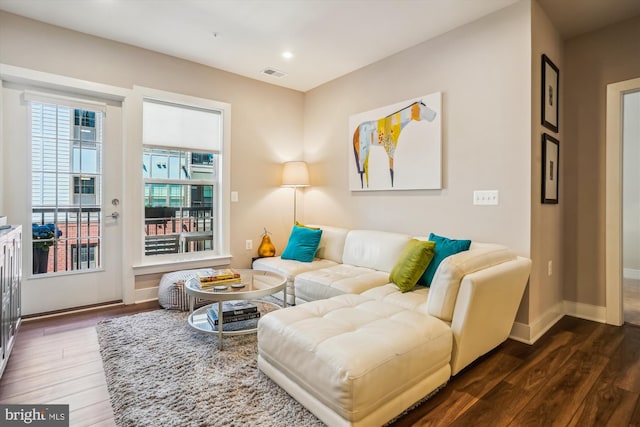 102 Saint Ives Pl Unit 209, National Harbor, MD 20745 - living room with dark wood-type flooring, visible vents, baseboards, and recessed lighting