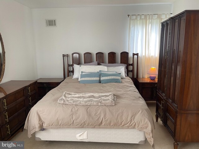 24 Elm Dr, Hightstown, NJ 08520 - bedroom featuring light carpet and visible vents