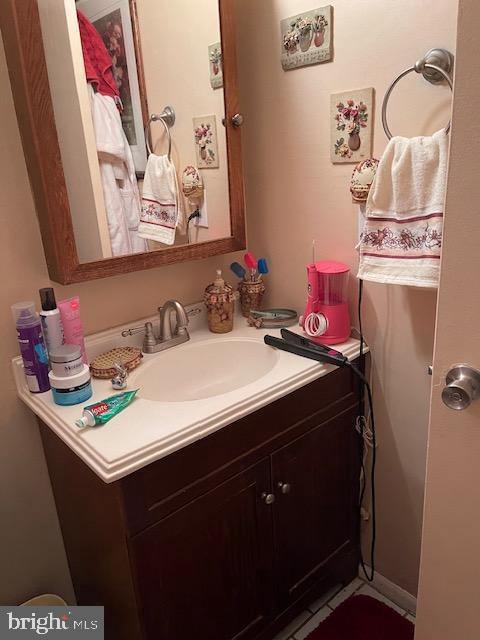 1108 Lilly Ln, Jackson, NJ 08527 - bathroom with vanity