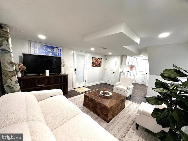 14427 Seneca Rd, Germantown, MD 20874 - living room featuring wood finished floors, recessed lighting, and baseboards