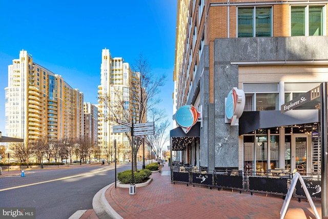 1513 Millikens Bend Rd, Herndon, VA 20170 - view of building exterior