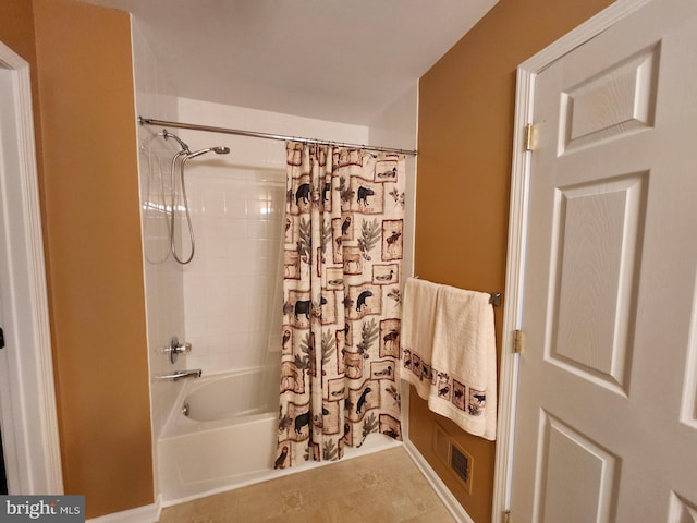 full bath with shower / bath combo with shower curtain