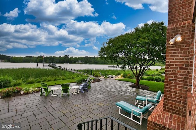 712 Riverside Pines Ct, Salisbury, MD 21801 - view of patio with a water view