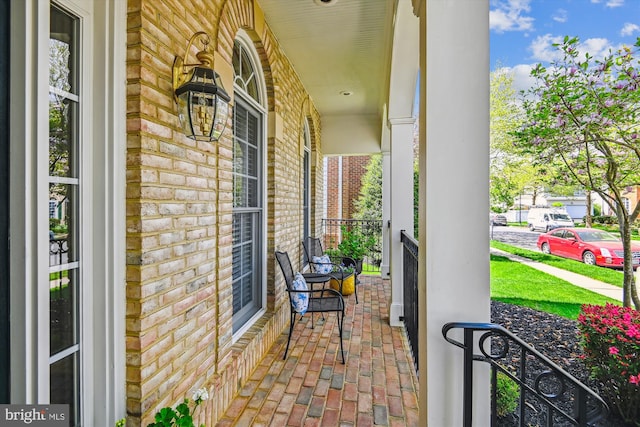 709 Pilot House Dr, Annapolis, MD 21401 - view of patio with covered porch