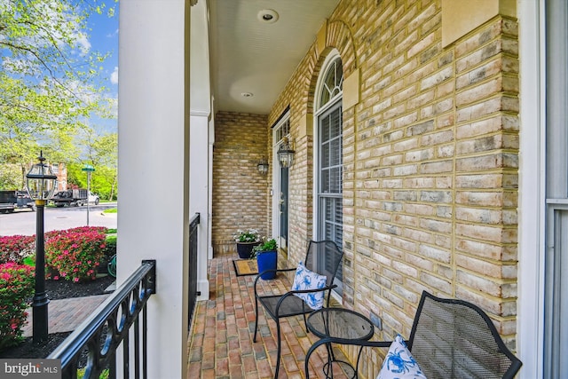 709 Pilot House Dr, Annapolis, MD 21401 - balcony with a porch