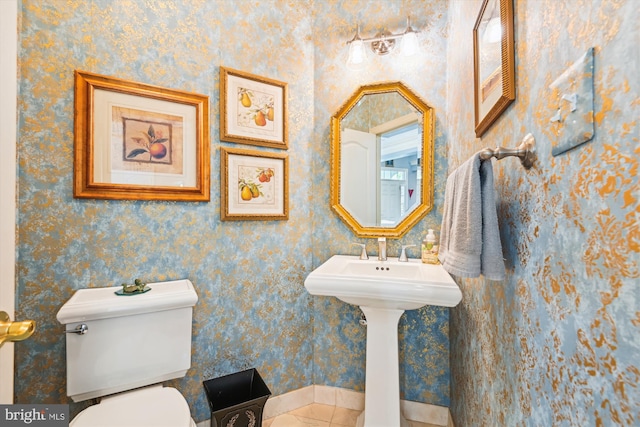 709 Pilot House Dr, Annapolis, MD 21401 - bathroom with toilet and baseboards