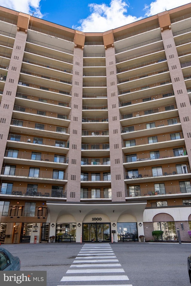 10209 Valley Forge Cir Unit 209, King Of Prussia, PA 19406 - view of building exterior