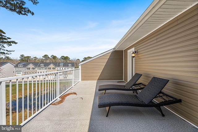 12435 Sea Oaks Ln Unit 3, Berlin, MD 21811 - view of patio / terrace featuring a residential view and a balcony