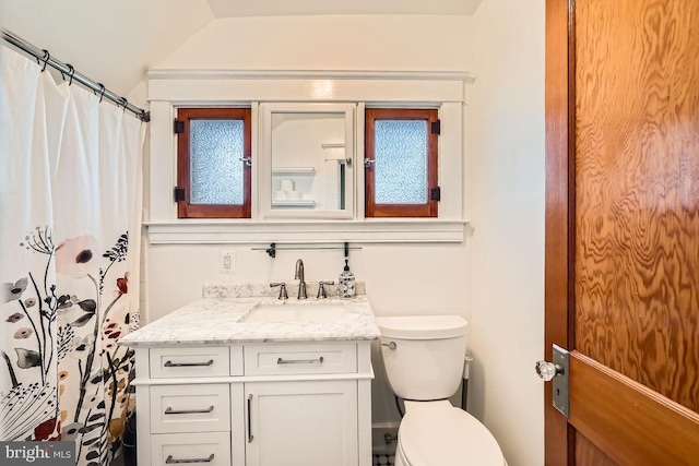 1233 Kahler Ave, Rosedale, MD 21237 - full bathroom featuring a shower with shower curtain, vanity, toilet, and lofted ceiling
