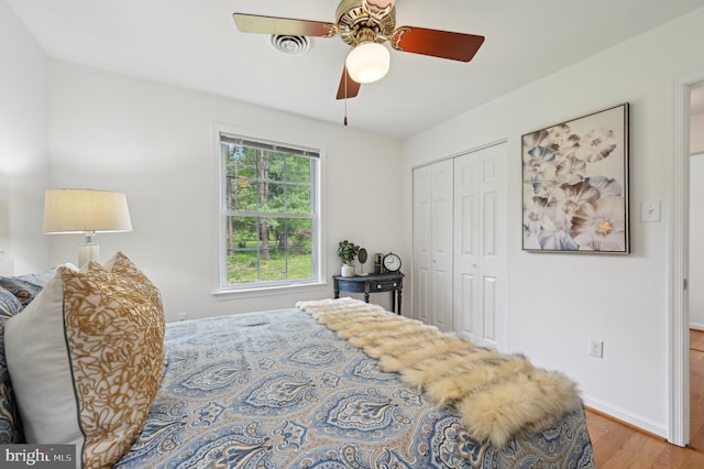 2917 Greenhill Ct, Ijamsville, MD 21754 - bedroom featuring a closet, wood finished floors, visible vents, a ceiling fan, and baseboards