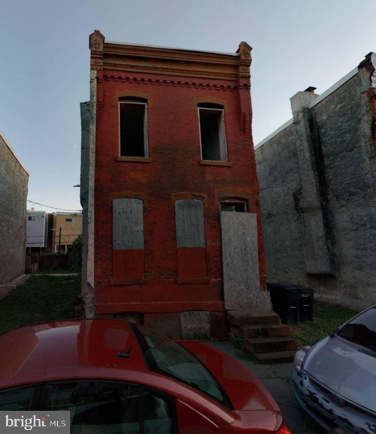 1428 W Letterly St, Philadelphia, PA 19132 - back of property featuring brick siding