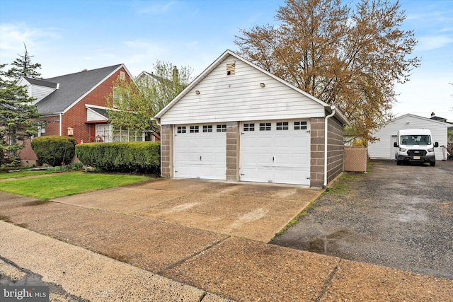 view of detached garage