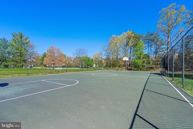 11200 Rienzi Pl Unit 201, Manassas, VA 20109 - view of basketball court with fence and community basketball court