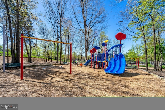11200 Rienzi Pl Unit 201, Manassas, VA 20109 - view of communal playground