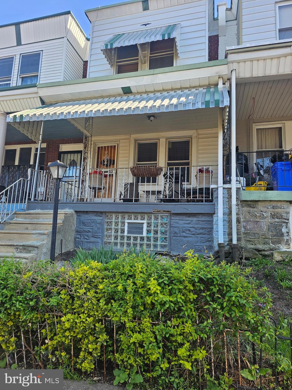 5238 Pennsgrove St, Philadelphia, PA 19131 - back of house featuring covered porch