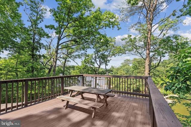 3 Steffen Point Hts, Annapolis, MD 21401 - view of wooden deck