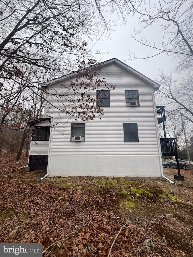 1076 Lancaster Dr, Bushkill, PA 18324 - view of property exterior