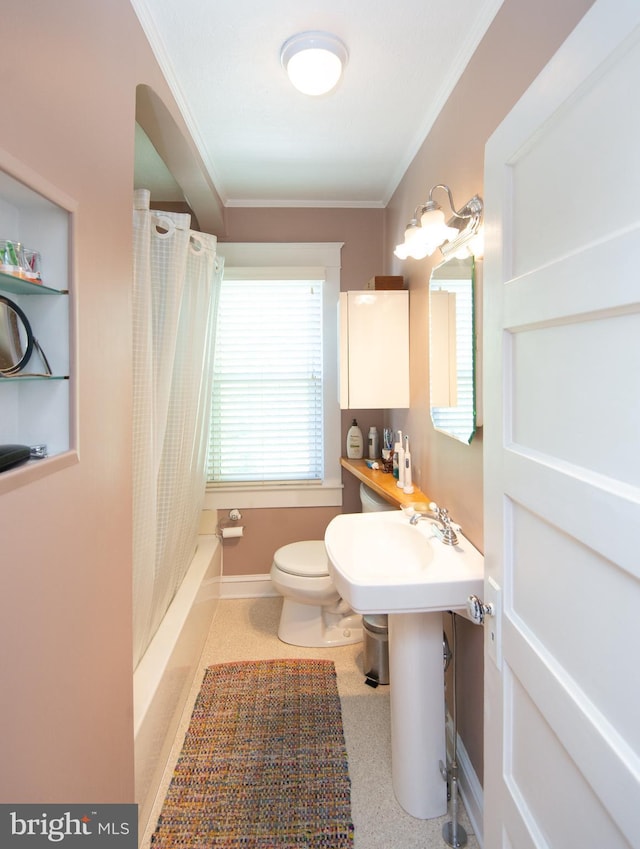 111 Somerset Ave, Cambridge, MD 21613 - full bath featuring ornamental molding, toilet, and shower / tub combo with curtain