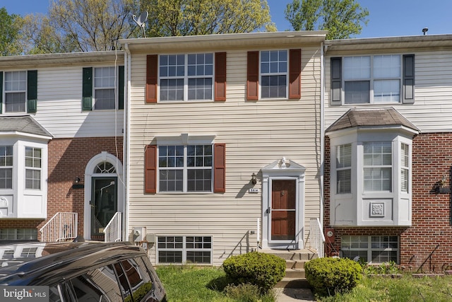 view of townhome / multi-family property