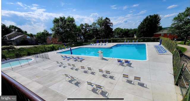 9550 Hagel Cir Unit 10/D, Lorton, VA 22079 - pool with fence and a patio area