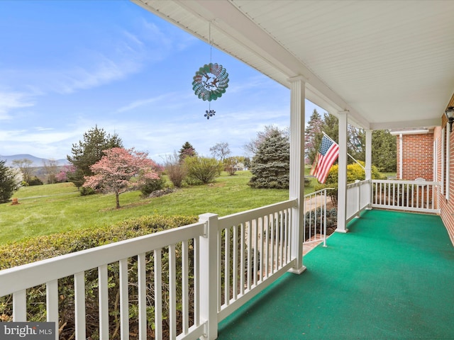 449 Fairview Cir, Woodstock, VA 22664 - balcony featuring covered porch and a mountain view