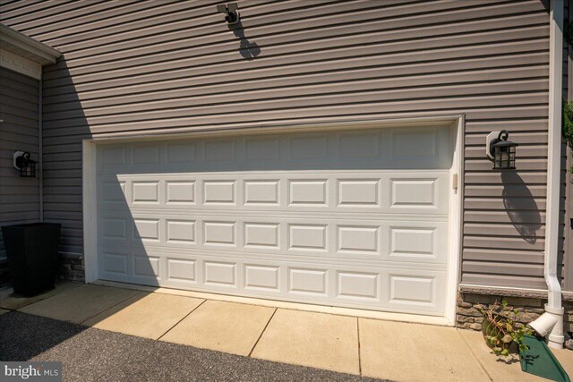 1230 Fairwood Dr, Huntingtown, MD 20639 - garage with driveway