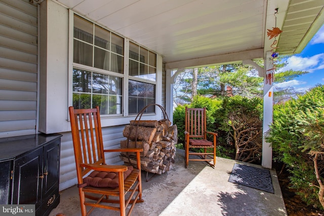327 E Branch Rd, Sellersville, PA 18960 - view of patio / terrace featuring covered porch