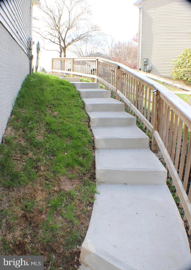 17 Rozina Ct, Owings Mills, MD 21117 - view of yard