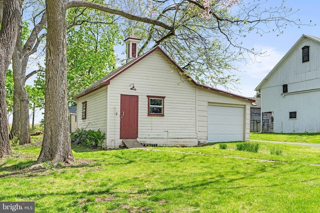 view of outbuilding with an outbuilding