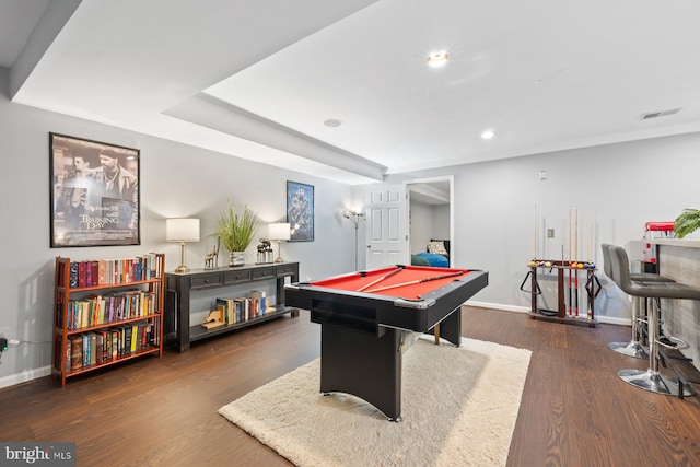 playroom with billiards table, baseboards, recessed lighting, and wood finished floors