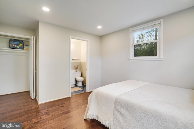 4705 Exeter St, Annandale, VA 22003 - bedroom featuring wood finished floors, recessed lighting, ensuite bath, a closet, and baseboards