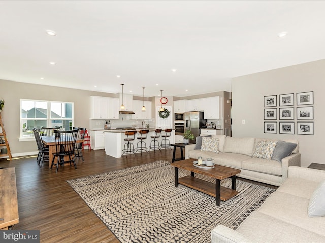 551 Timbermill Ct, Emmitsburg, MD 21727 - living area featuring recessed lighting, dark wood finished floors, and baseboards
