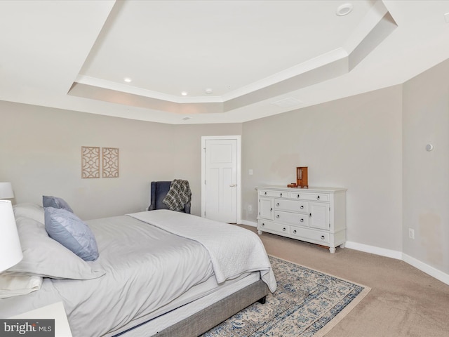 551 Timbermill Ct, Emmitsburg, MD 21727 - bedroom featuring recessed lighting, light carpet, a tray ceiling, and baseboards