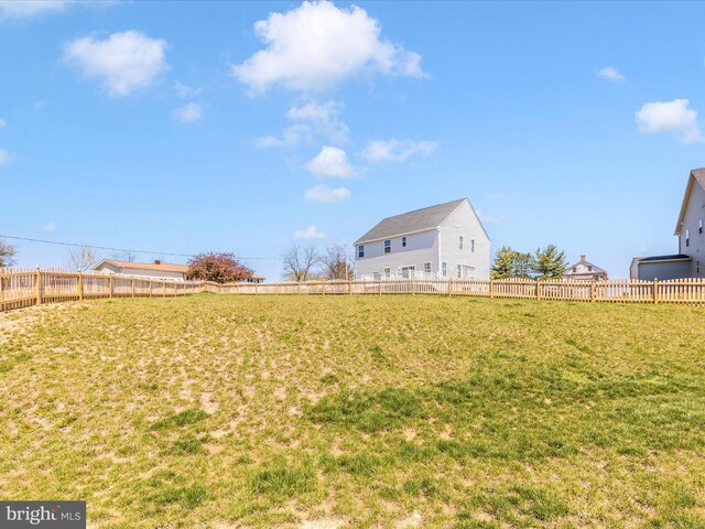 551 Timbermill Ct, Emmitsburg, MD 21727 - view of yard featuring fence
