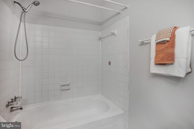 6335 Rockshire St, Alexandria, VA 22315 - full bathroom with tub / shower combination