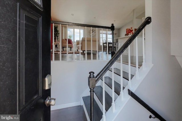 617 Castlewood Dr, Upper Marlboro, MD 20774 - view of stairs