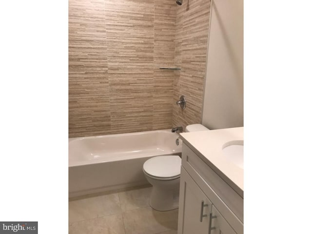1315 N 6th St, Philadelphia, PA 19122 - bathroom with bathing tub / shower combination, vanity, toilet, and tile patterned flooring