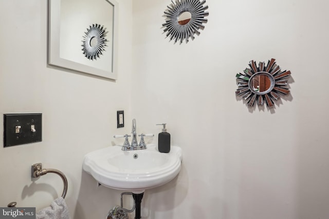 1231 Girard St NW, Washington, DC 20009 - bathroom featuring a sink