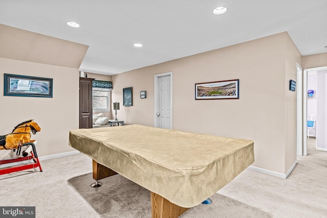 recreation room with light carpet, recessed lighting, and baseboards