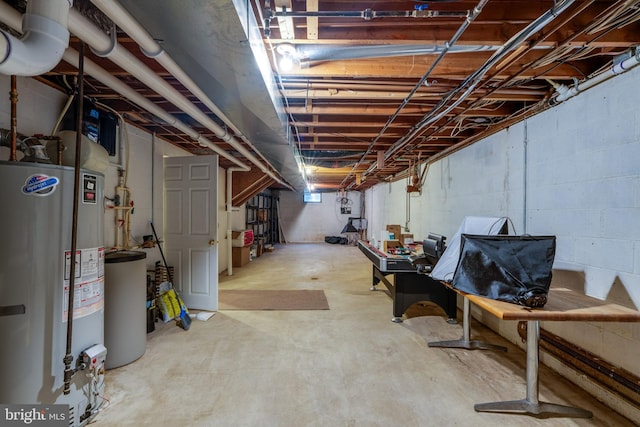 1428 Center Rd, Lancaster, PA 17603 - unfinished basement featuring water heater