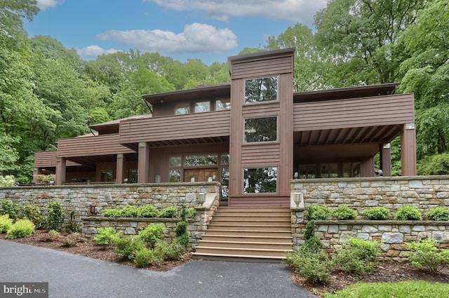 1023 Fairdell Dr, Hummelstown, PA 17036 - view of front of house featuring stairs and stone siding