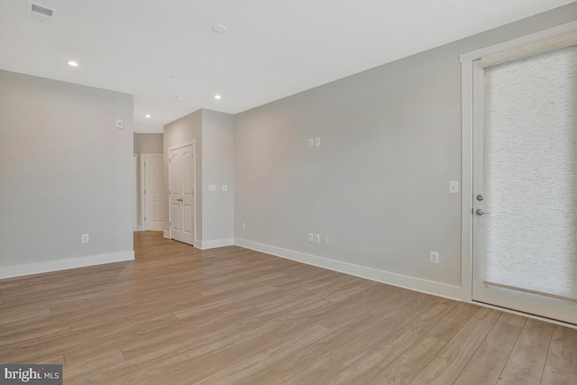 170 Harrier Way Unit 11, Chester, MD 21619 - empty room with visible vents, baseboards, light wood finished floors, and recessed lighting