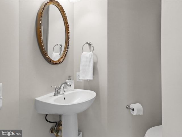 1909 Kenwood Ave Unit 303, Alexandria, VA 22302 - bathroom featuring toilet