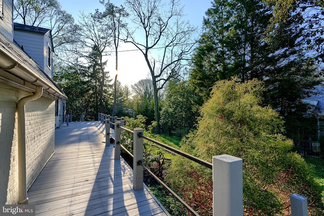 1122 Bellemore Rd, Baltimore, MD 21210 - view of wooden terrace