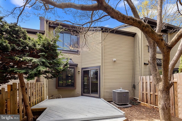3 Bennington Pl, Newtown, PA 18940 - back of house with a wooden deck, fence, and central AC